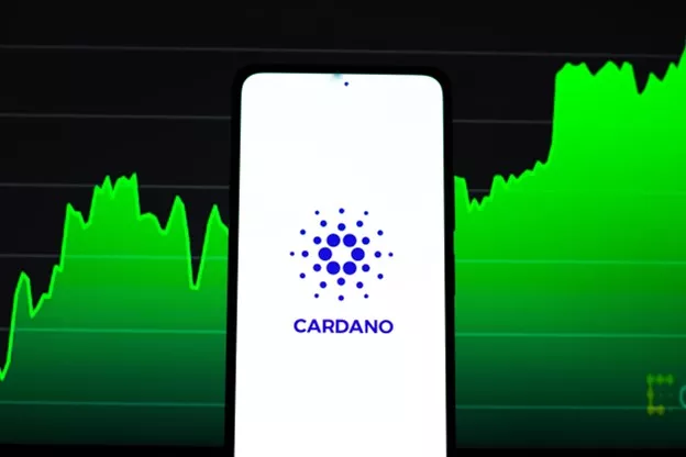 Cardano (ADA) nadert top 10 na koersstijging door toenemende whale-activiteit