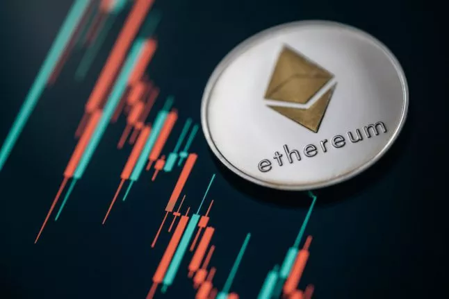 Ethereum koers keldert 11%: cruciale steun van $4.000 op het spel